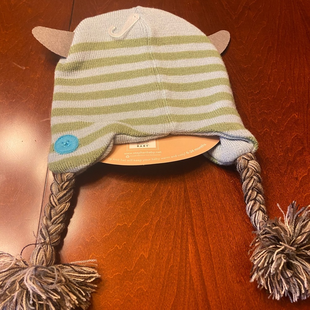 Monster hat - Picture 2 of 2